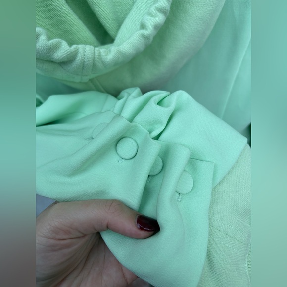 CINQ À SEPT Hooded Khloe Jacket In Green Papaya - Picture 9 of 10